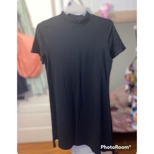 Black short sleeve tshirt dress